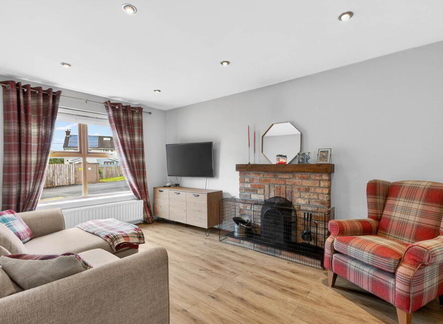 7 Laurel Wood, Ballinderry Lower, Lisburn, BT28 2GQ