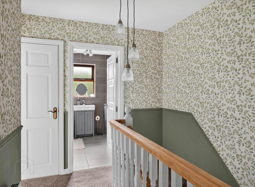 7 Laurel Wood, Ballinderry Lower, Lisburn, BT28 2GQ