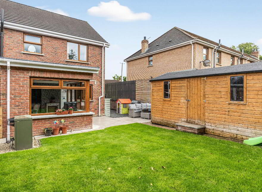 7 Laurel Wood, Ballinderry Lower, Lisburn, BT28 2GQ