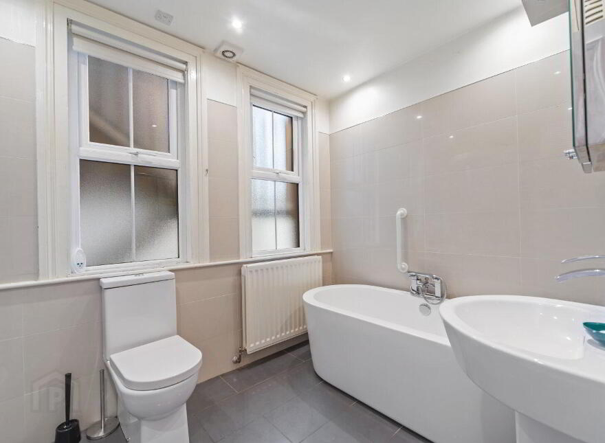 Apartment 1B 26 Windsor Park, Belfast, BT9 6FR