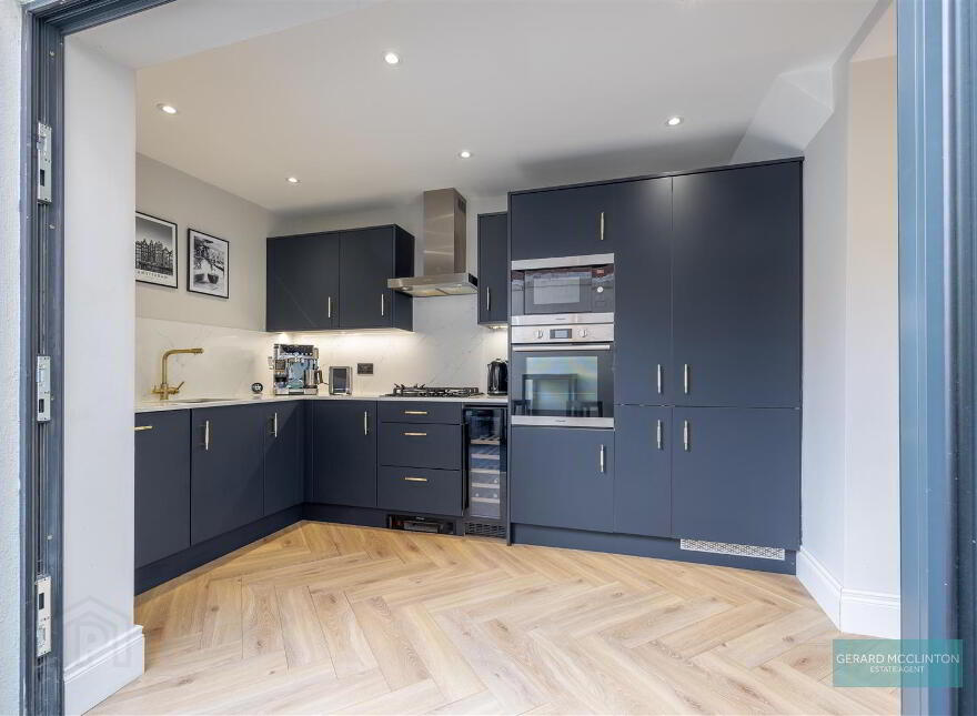 7 Madison Avenue, Cavehill Road, Belfast, BT15 5BX