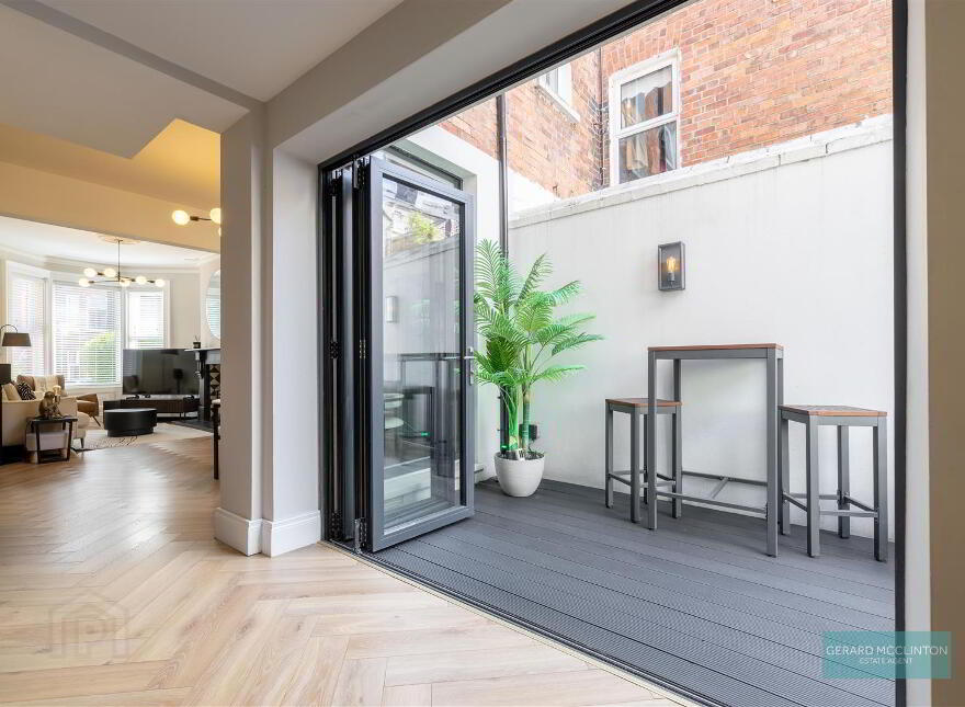 7 Madison Avenue, Cavehill Road, Belfast, BT15 5BX
