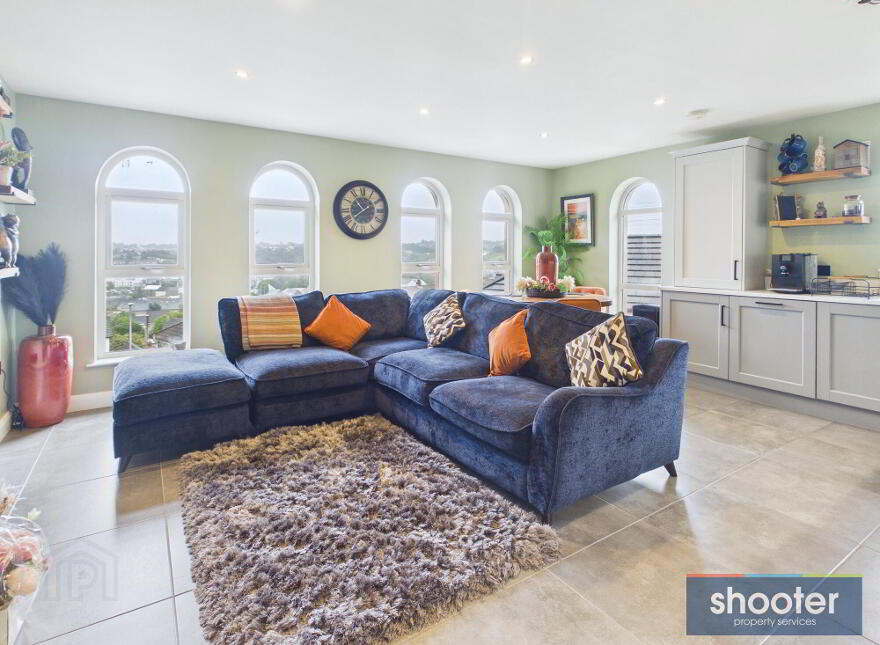 6 Ballybot Close, Newry, BT35 8XW