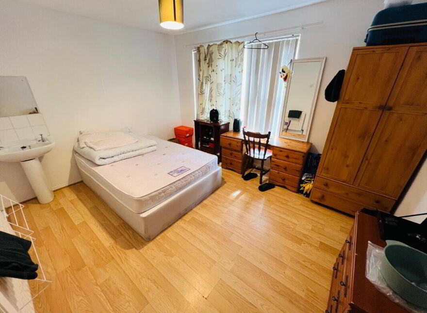 171 Dunluce Avenue, Belfast, BT9 7AX