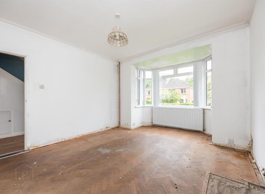 42 Gilnahirk Park, Belfast, BT5 7DY