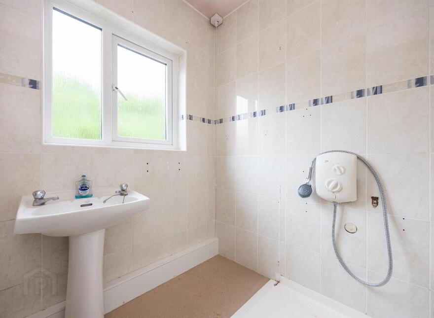 42 Gilnahirk Park, Belfast, BT5 7DY