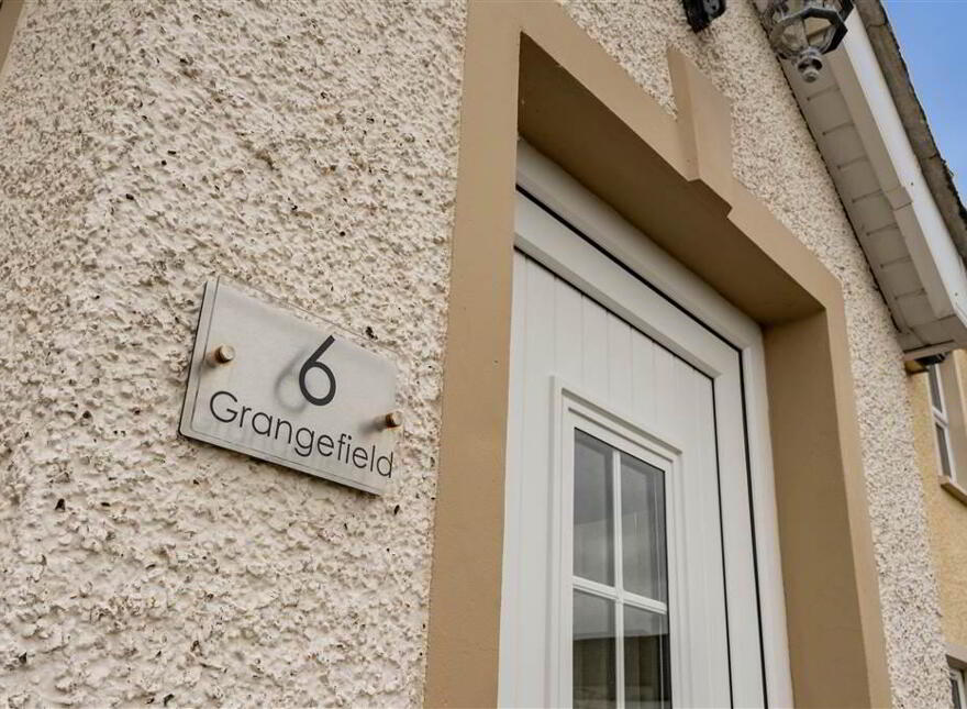 6 Grangefield, The Grange, Toomebridge, BT41 3TZ