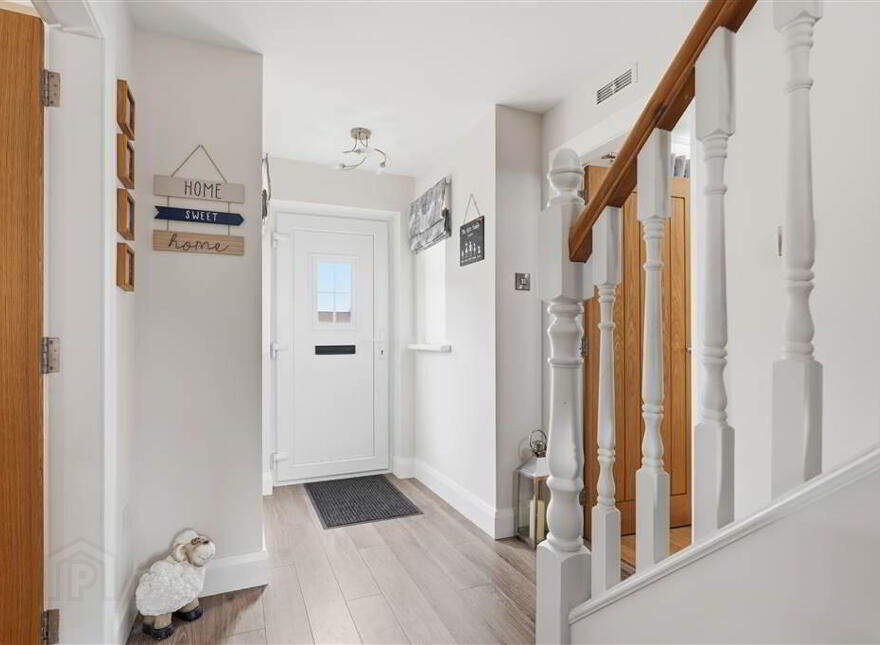6 Grangefield, The Grange, Toomebridge, BT41 3TZ
