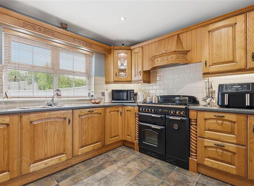 6 Grangefield, The Grange, Toomebridge, BT41 3TZ