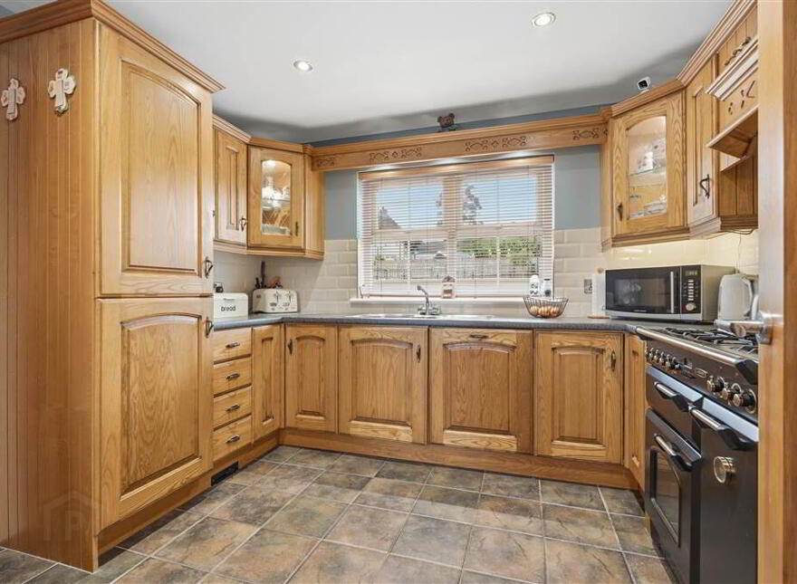6 Grangefield, The Grange, Toomebridge, BT41 3TZ