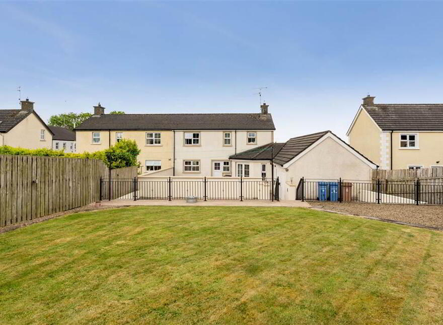 6 Grangefield, The Grange, Toomebridge, BT41 3TZ