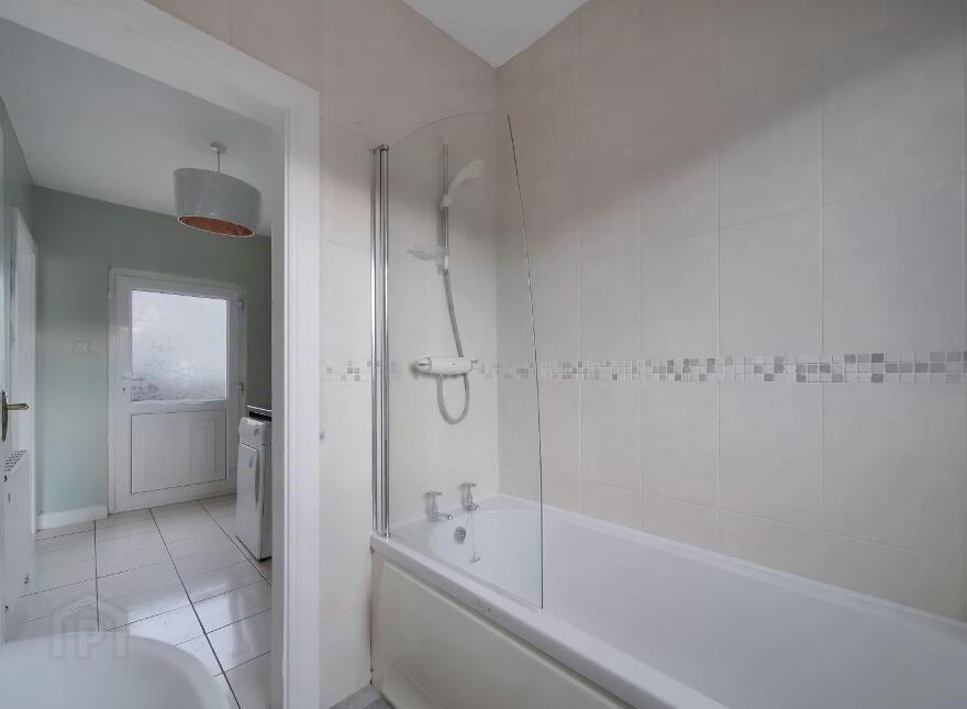 17 Saint Columba's Avenue, Buncrana, F93E0P0