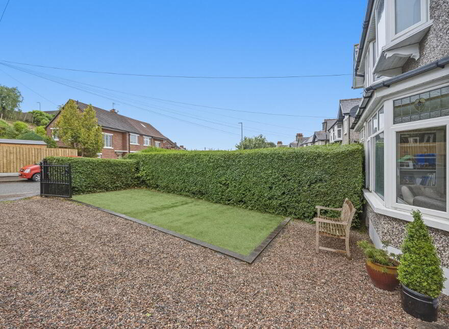 86 Galwally Park, Belfast, BT8 6AH
