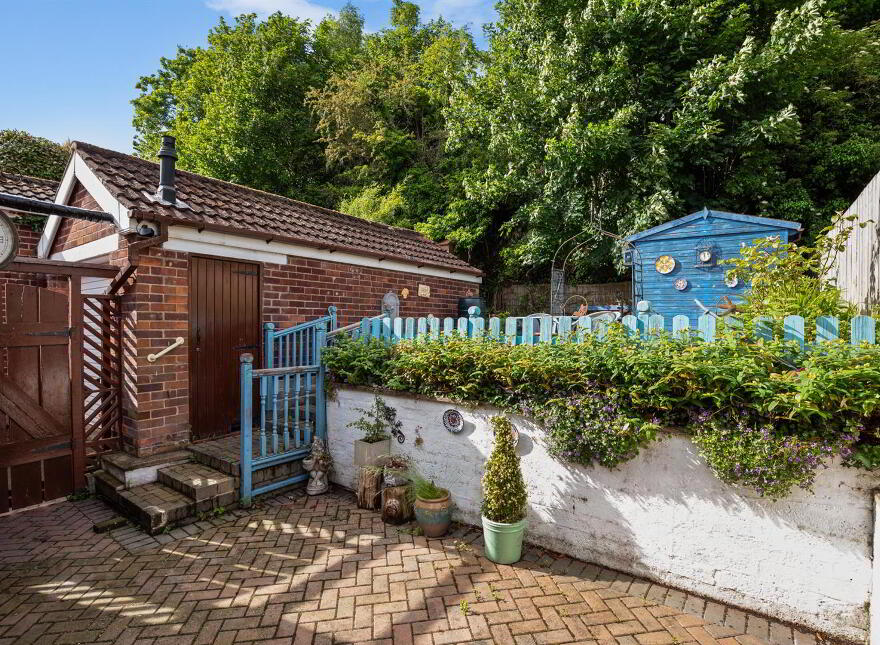 67 Sandhill Gardens, Belfast, BT5 6FF