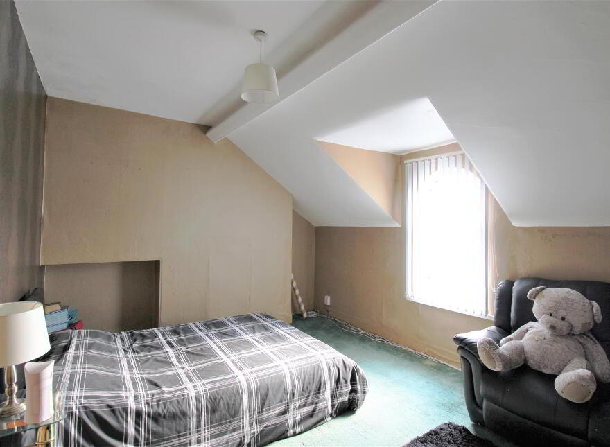 27 Woodvale Road, Belfast, BT13 3BN