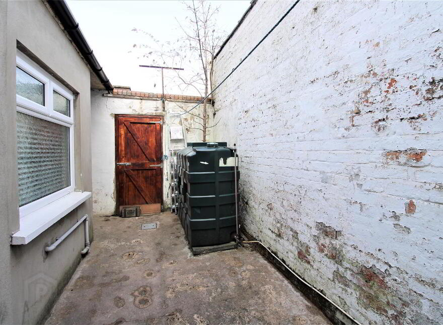 27 Woodvale Road, Belfast, BT13 3BN
