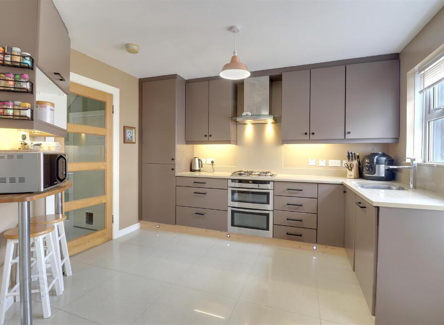 17 Cairndore Walk, Newtownards, BT23 8PE