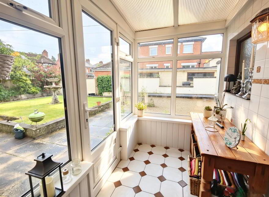 556 Crumlin Road, Belfast, BT14 7GL