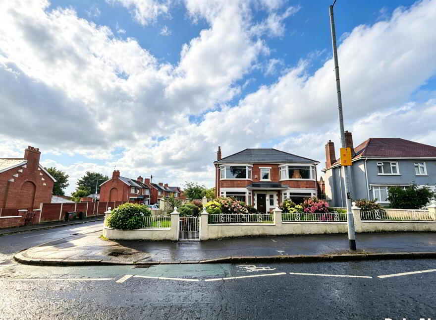556 Crumlin Road, Belfast, BT14 7GL