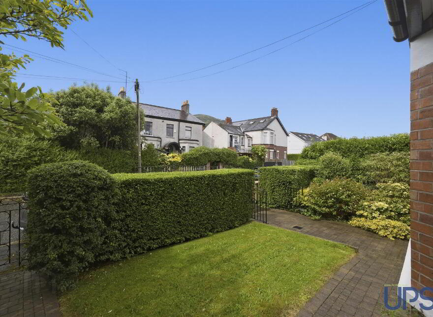 2 Merryfield Drive, Belfast, BT15 5GW