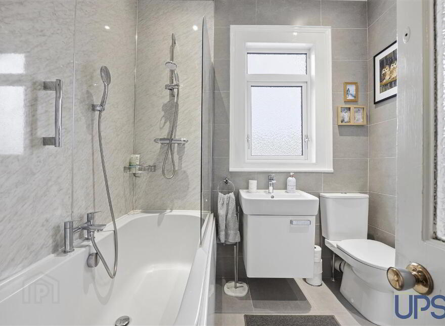 2 Merryfield Drive, Belfast, BT15 5GW