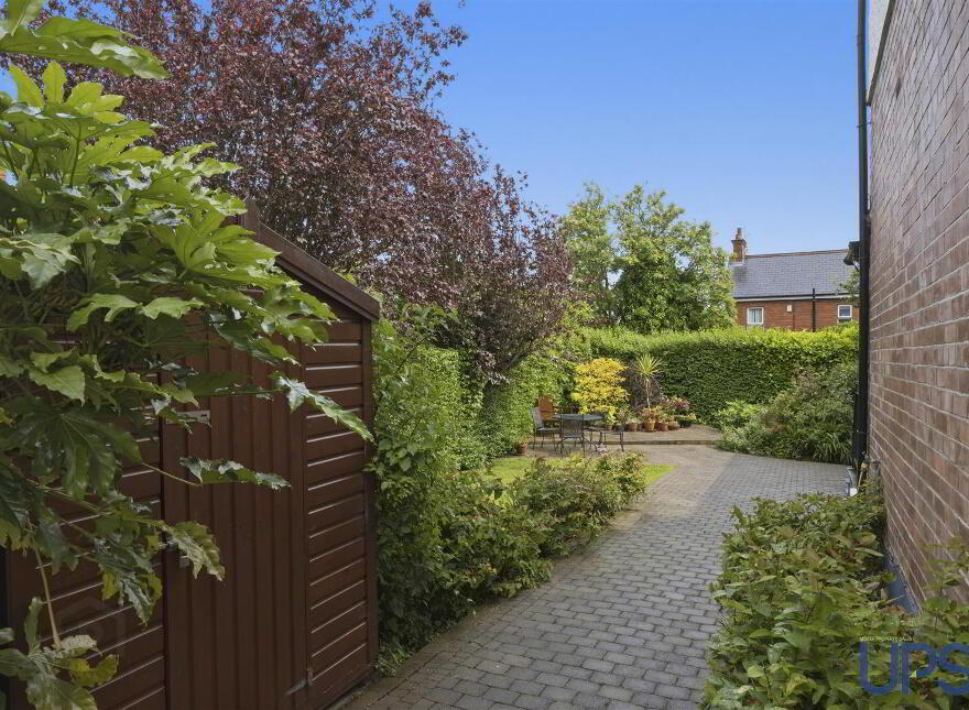 2 Merryfield Drive, Belfast, BT15 5GW