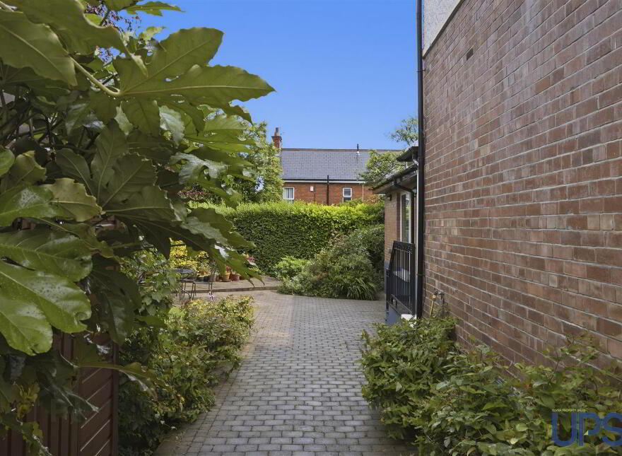 2 Merryfield Drive, Belfast, BT15 5GW