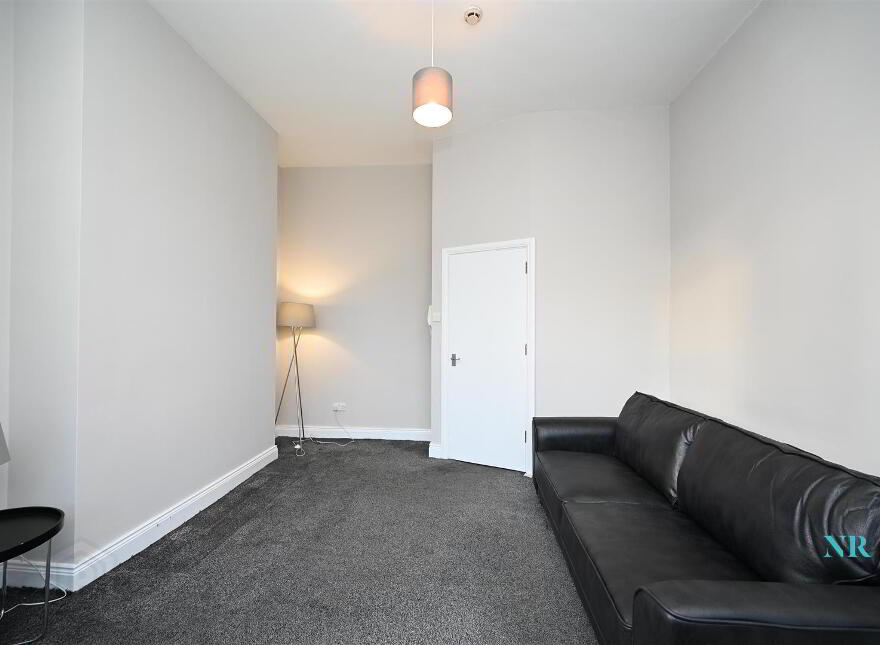 3 X One Bed Apts, 34 North Parade, Belfast, BT7 2GG