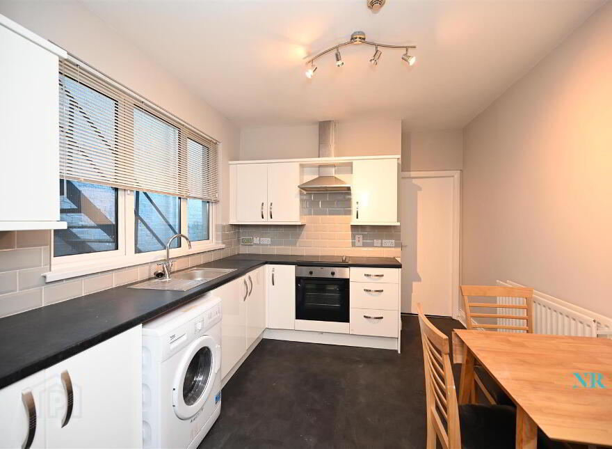 3 X One Bed Apts, 34 North Parade, Belfast, BT7 2GG