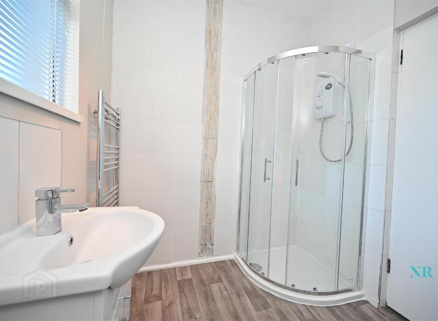 3 X One Bed Apts, 34 North Parade, Belfast, BT7 2GG