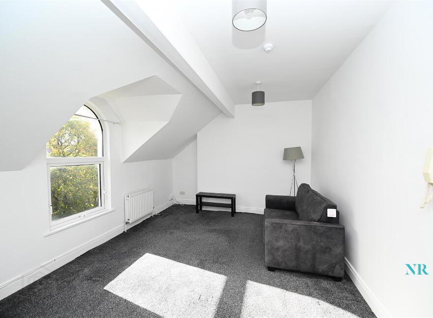 3 X One Bed Apts, 34 North Parade, Belfast, BT7 2GG