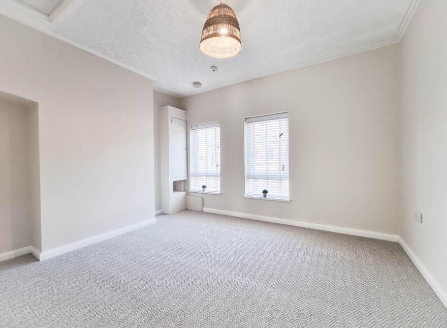 25 Isoline Street, Castlereagh, Belfast, BT5 5GE