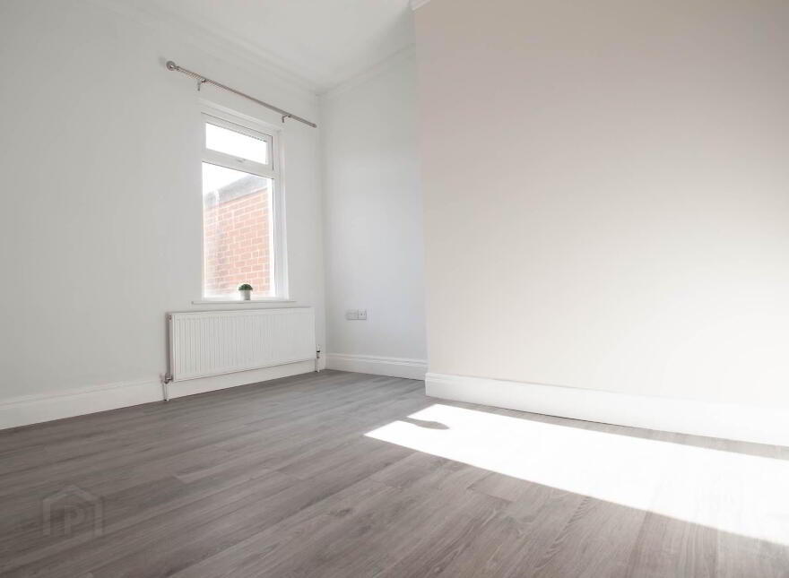 25 Isoline Street, Castlereagh, Belfast, BT5 5GE