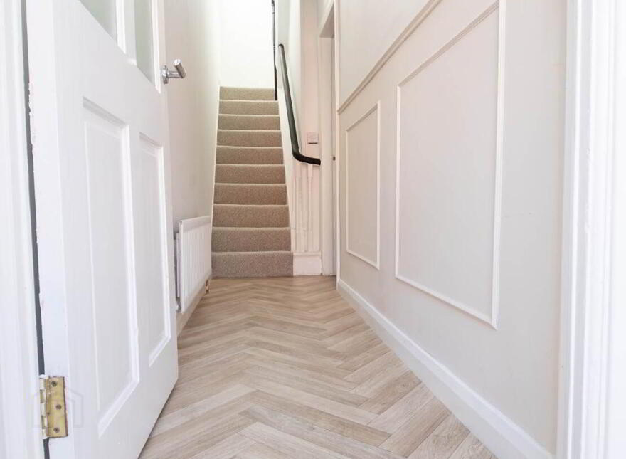 25 Isoline Street, Castlereagh, Belfast, BT5 5GE