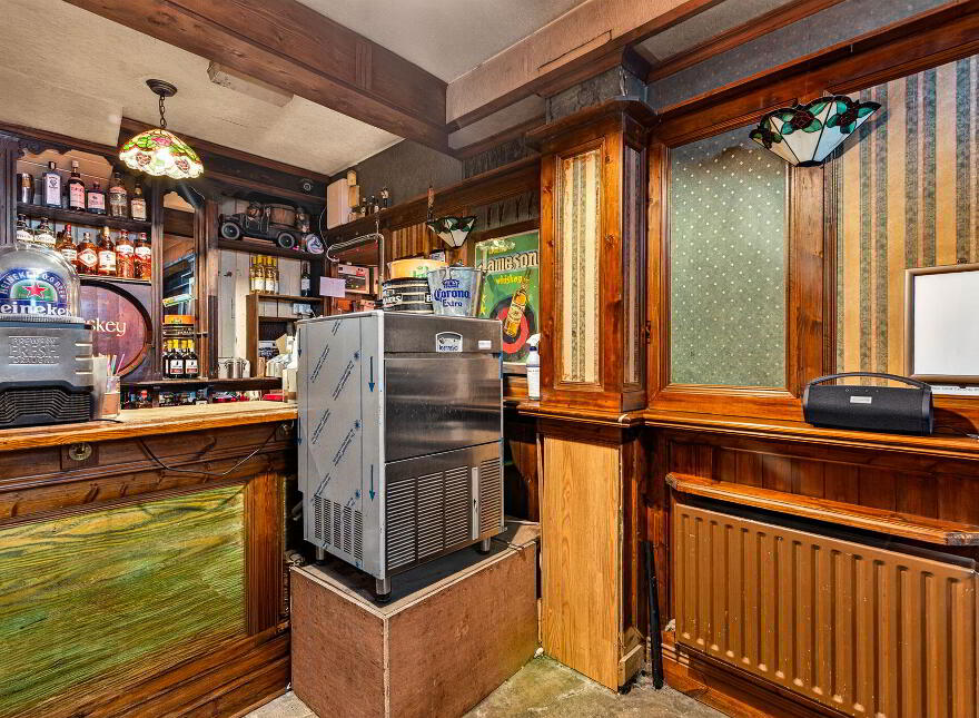 Foley's Bar, Wolf Tone Square, Tubbercurry