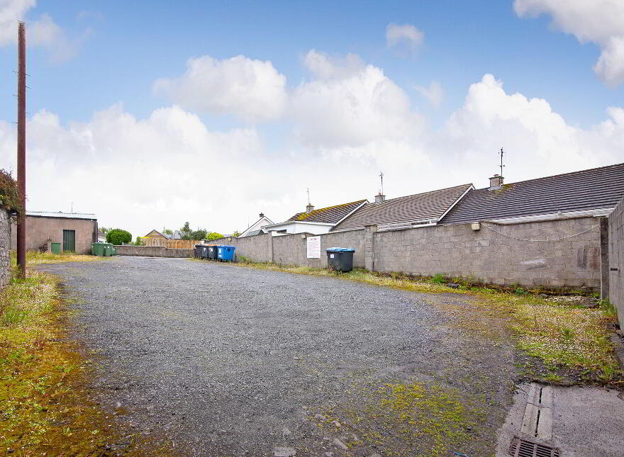 Foley's Bar, Wolf Tone Square, Tubbercurry