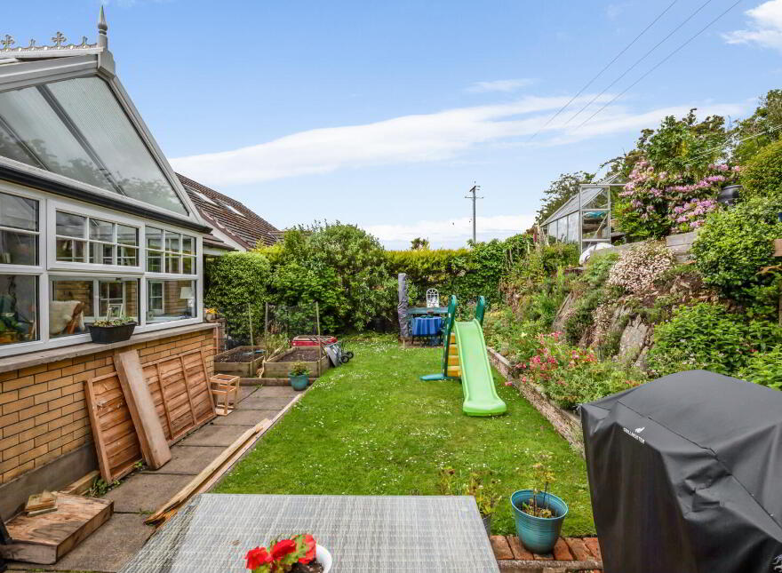 25 Falcon Avenue, Newtownards, BT23 4GE