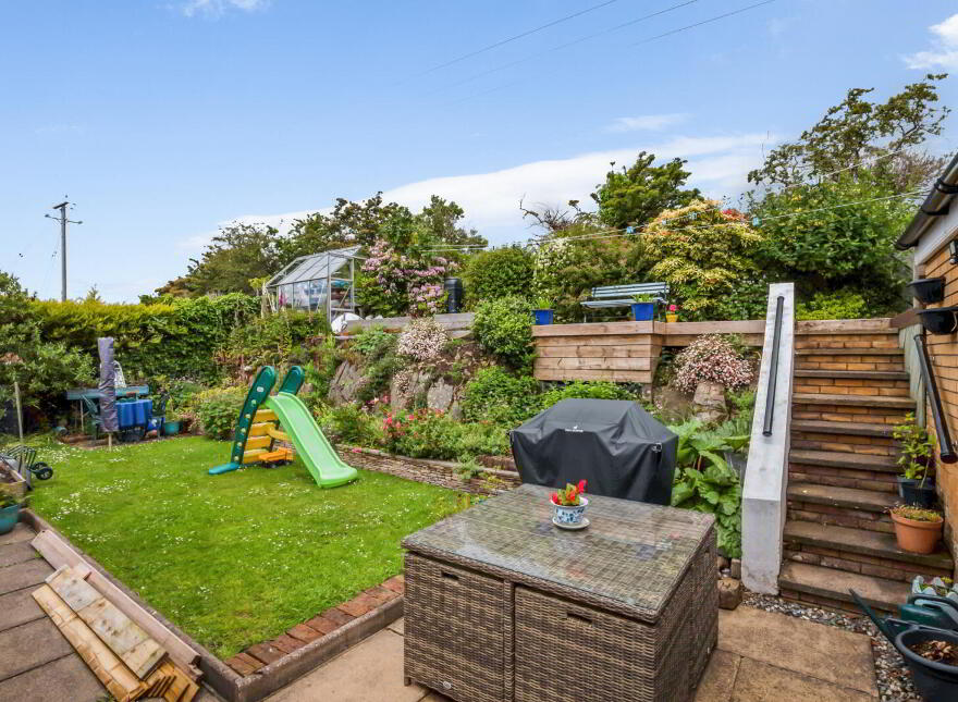 25 Falcon Avenue, Newtownards, BT23 4GE