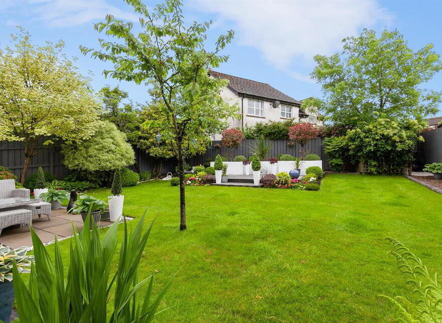 33 Village Hill, Straid, Ballyclare, BT39 9WQ