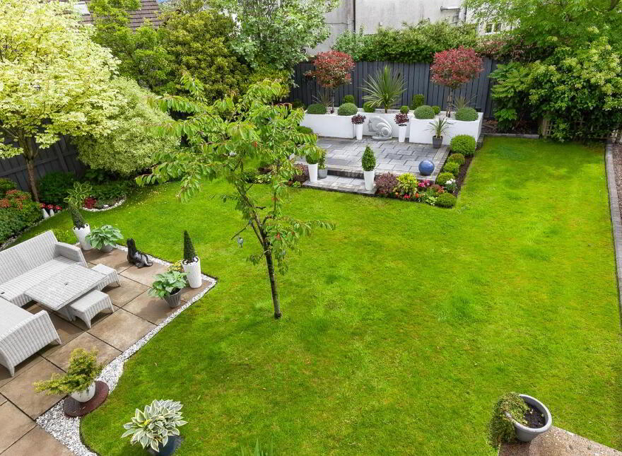 33 Village Hill, Straid, Ballyclare, BT39 9WQ