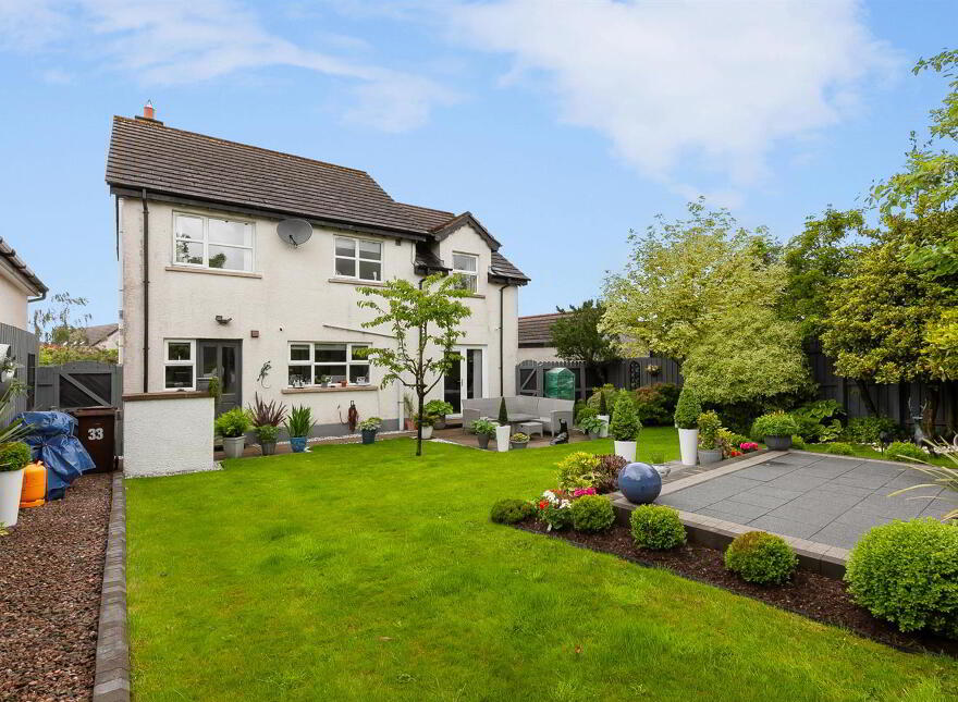 33 Village Hill, Straid, Ballyclare, BT39 9WQ