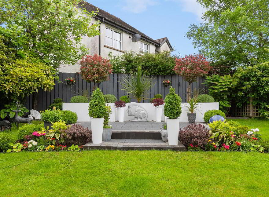 33 Village Hill, Straid, Ballyclare, BT39 9WQ