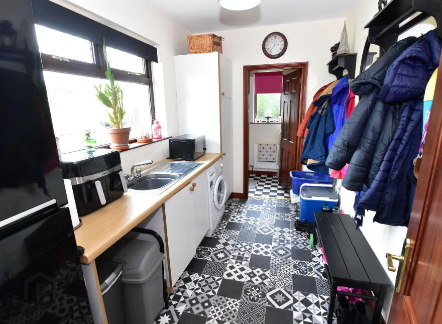 70c Glenavy Road, Lisburn, BT28 3UT