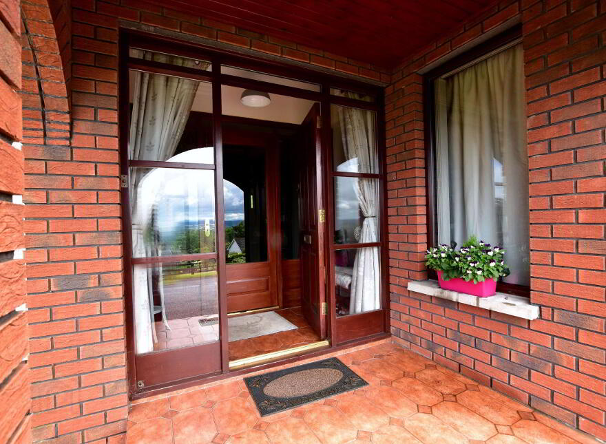70c Glenavy Road, Lisburn, BT28 3UT