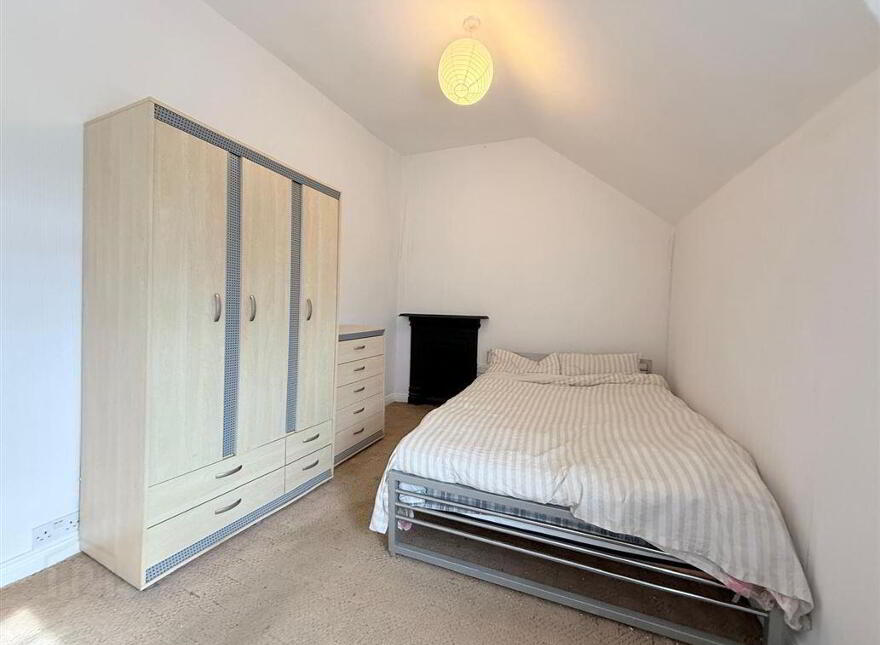 Cross Residence, Creggan, Ballaghaderreen, F45N793