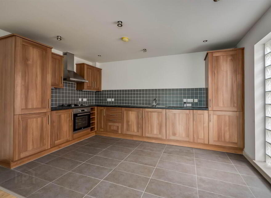 A9 The Limes, 216 Belmont Road, Belfast, BT4 2AT