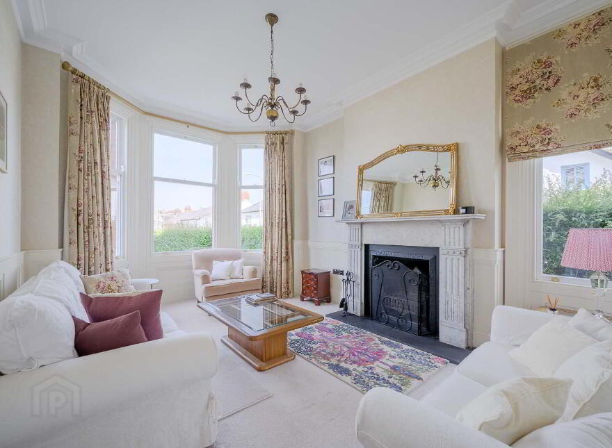 2 Ardlee Avenue, Holywood, BT18 9LT
