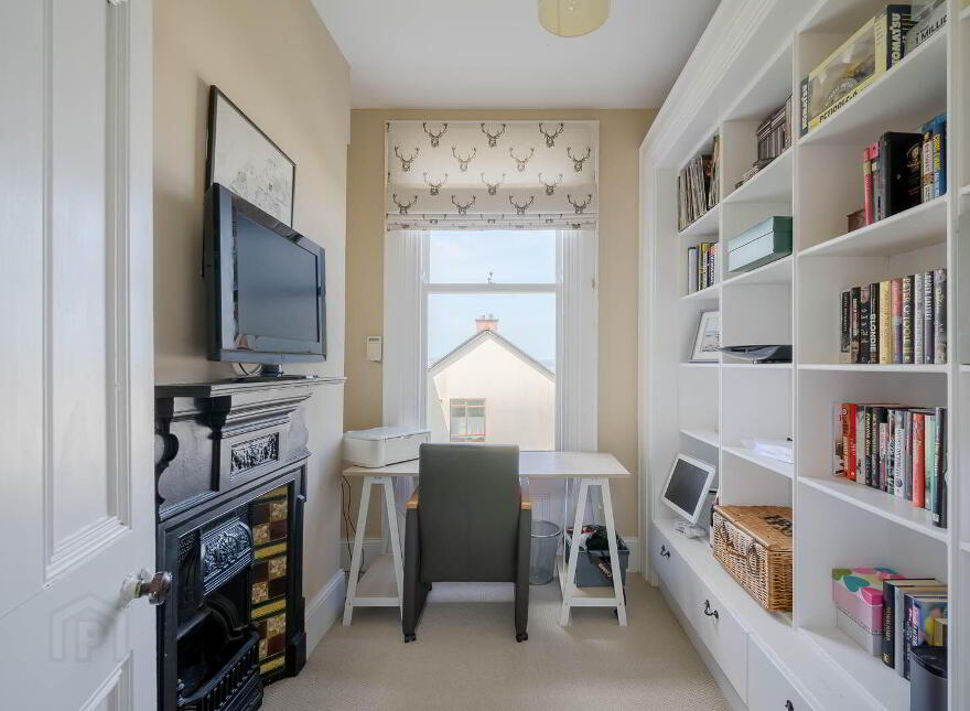 2 Ardlee Avenue, Holywood, BT18 9LT