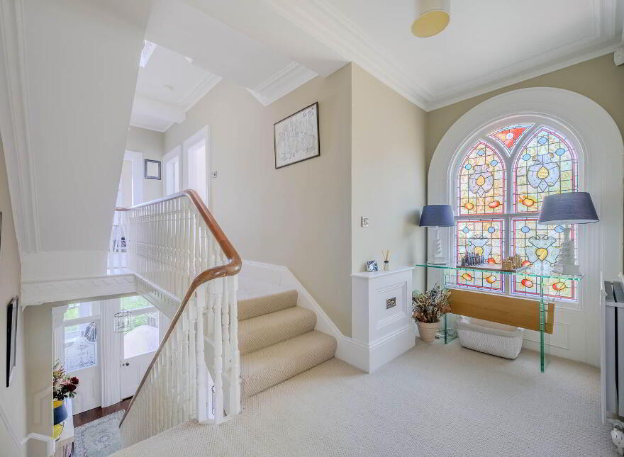 2 Ardlee Avenue, Holywood, BT18 9LT