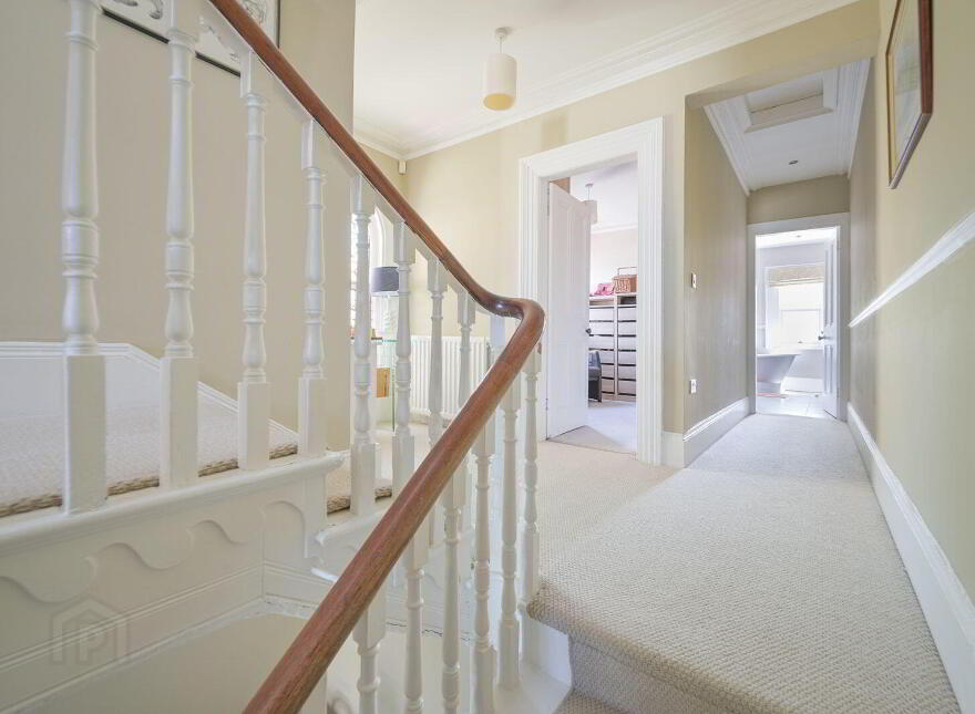 2 Ardlee Avenue, Holywood, BT18 9LT